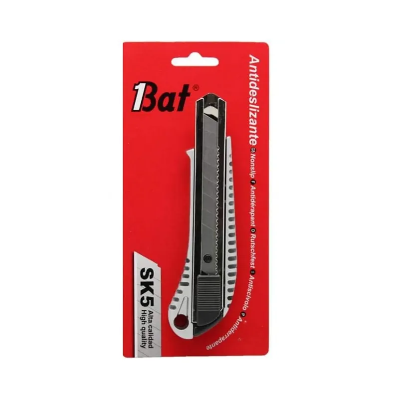 Marca Reconocida Cutter BISMARK Metálico 18 mm.