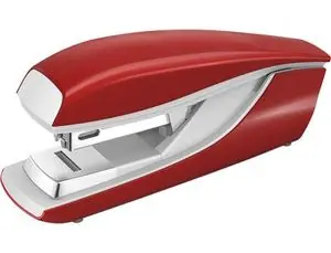 Promoción Exclusiva Grapadora Petrus 236 Rojo Capacidad 30 Hojas